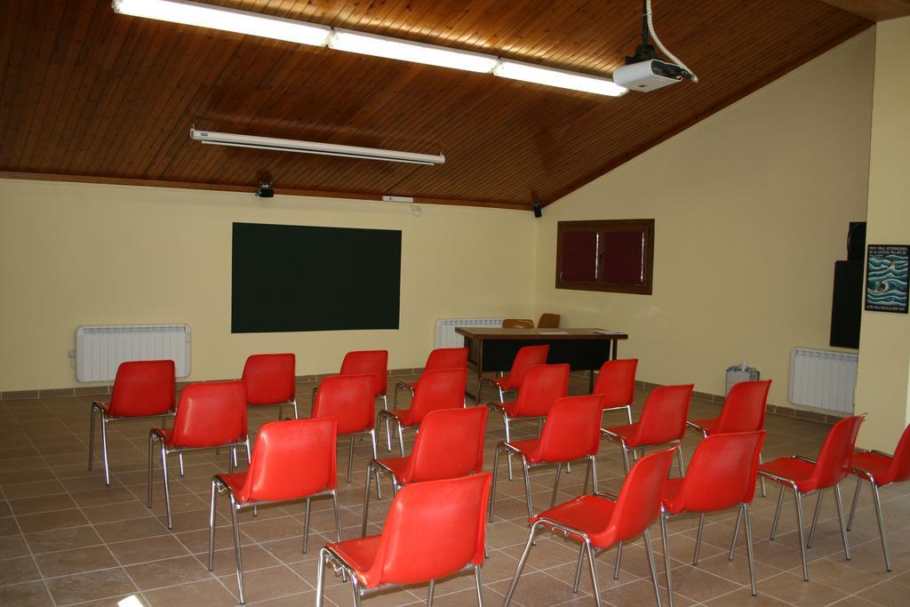 Alberg Escola De Piraguisme De Sort Exterior photo